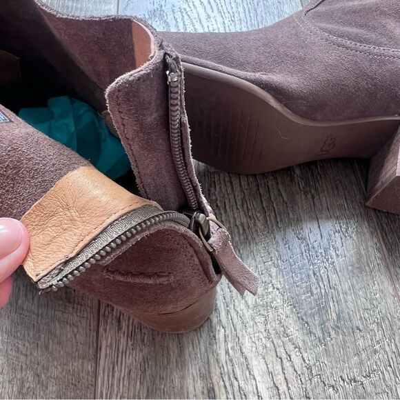 UGG Bandara Suede Ankle Boot Taupe Size 9 Zipper Leather Heel Boots - Picture 10 of 13